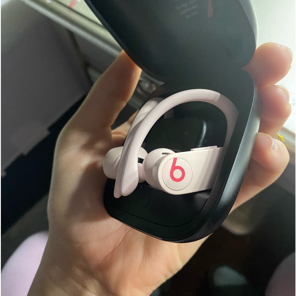 Powerbeats Pro wireless